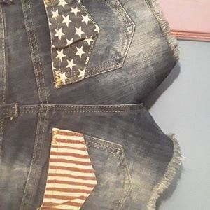 Hot Kiss Women's Shorts. Size 1 (juniors).